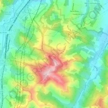 Topografische Karte Montecalvo, Höhe, Relief